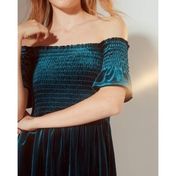 Urban Outfitters Dresses Uo Clara Off-The-Shoulder Smocked Velvet Dress Sz S NWT - Picture 6 of 13